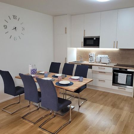 Newly Built Apartment With Balcony, Ac And Free Indoor Garage Prag Eksteriør billede