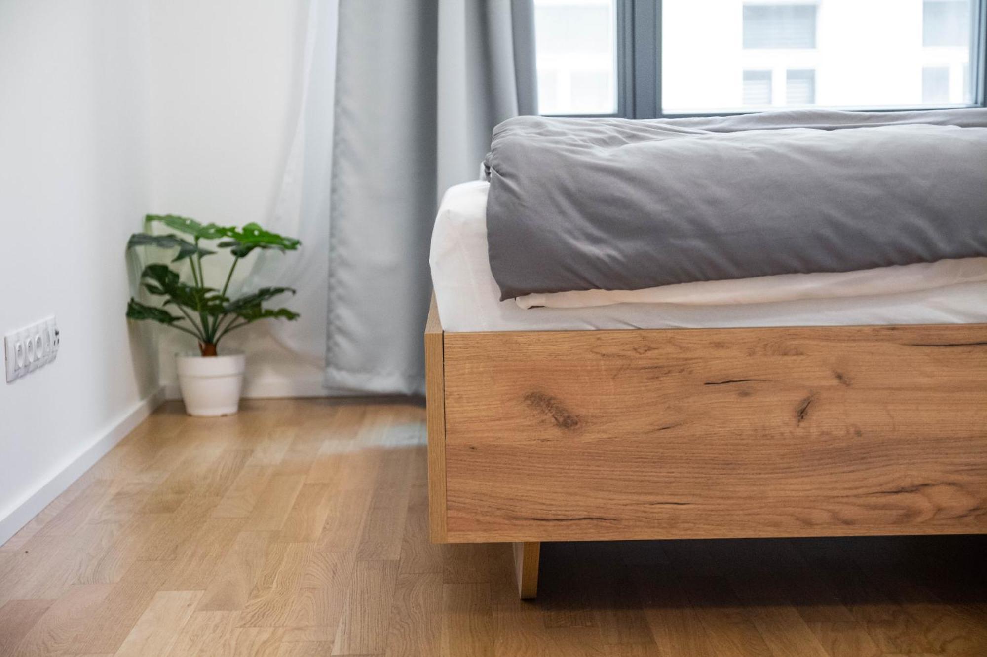 Newly Built Apartment With Balcony, Ac And Free Indoor Garage Prag Eksteriør billede